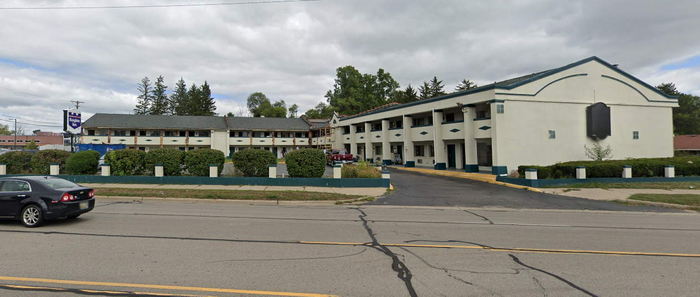 Poplars Motel (Clarion Pointe East) - As Knights Inn